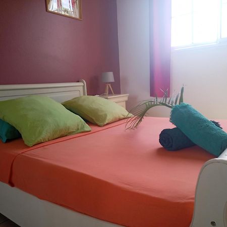 Happy Hippies House Apartment Sainte-Rose Room photo