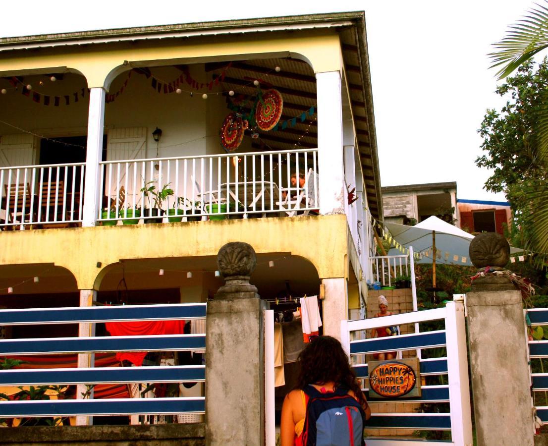 Happy Hippies House Apartment Sainte-Rose Exterior photo