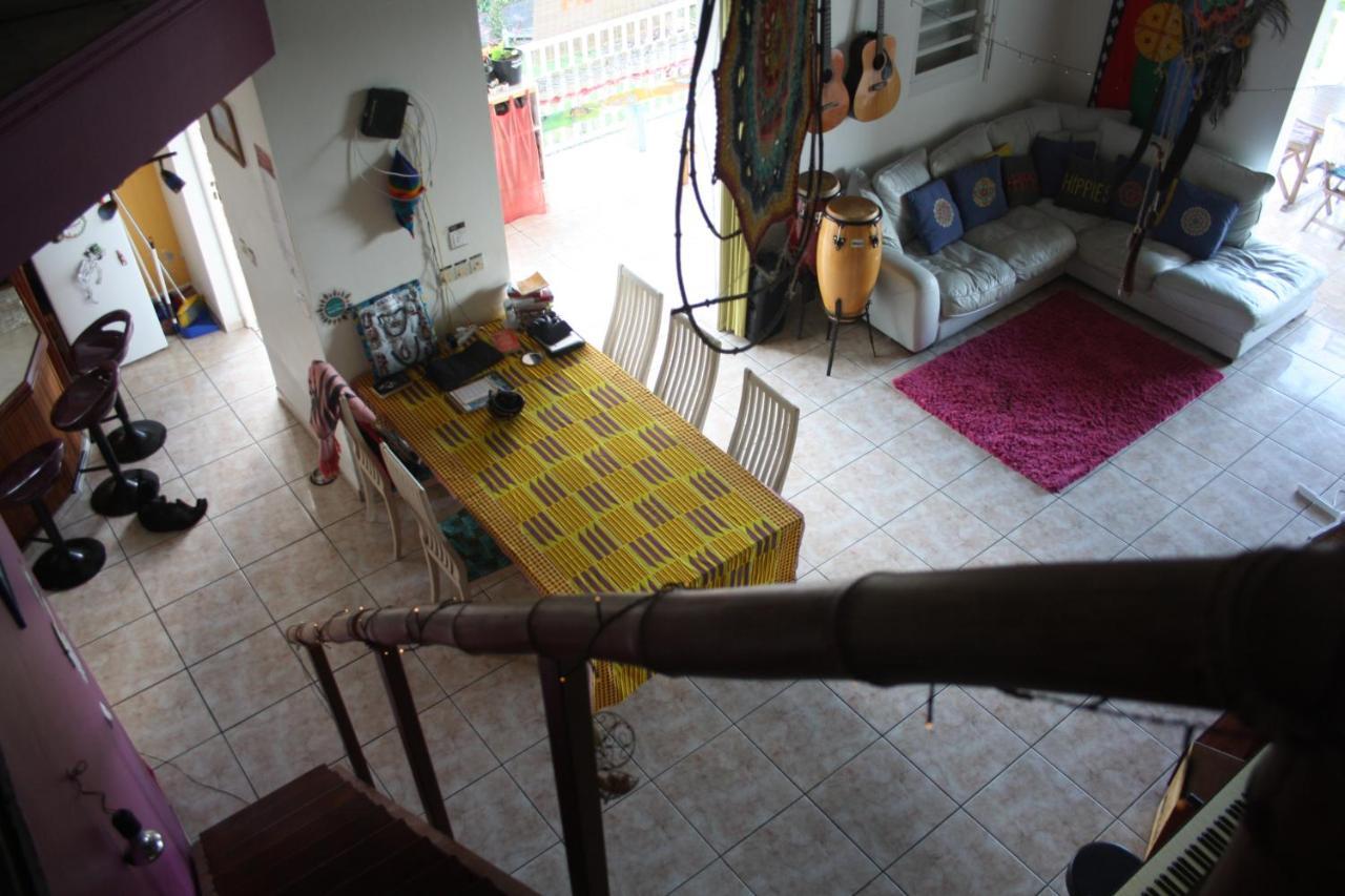 Happy Hippies House Apartment Sainte-Rose Exterior photo